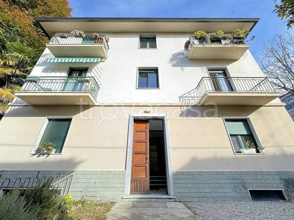 appartamento in vendita a Varese in zona Casbeno