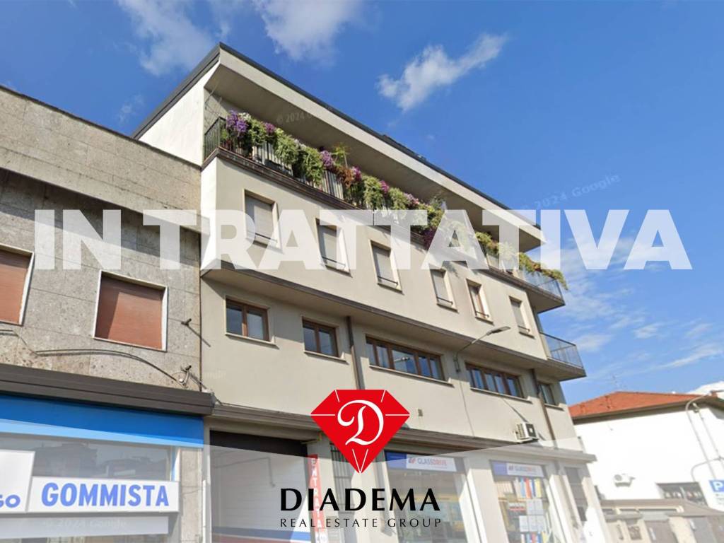 appartamento in vendita a Varese in zona Biumo