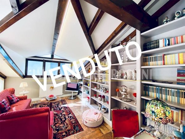 appartamento in vendita a Varese in zona Centro Città