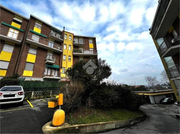 appartamento in vendita a Varese in zona Giubiano
