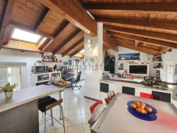 appartamento in vendita a Varese in zona Centro Città