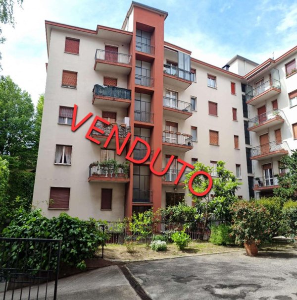 appartamento in vendita a Varese in zona Giubiano