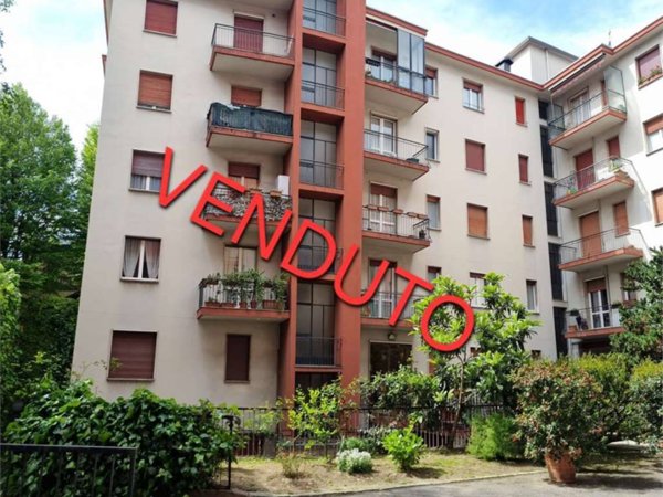 appartamento in vendita a Varese in zona Giubiano