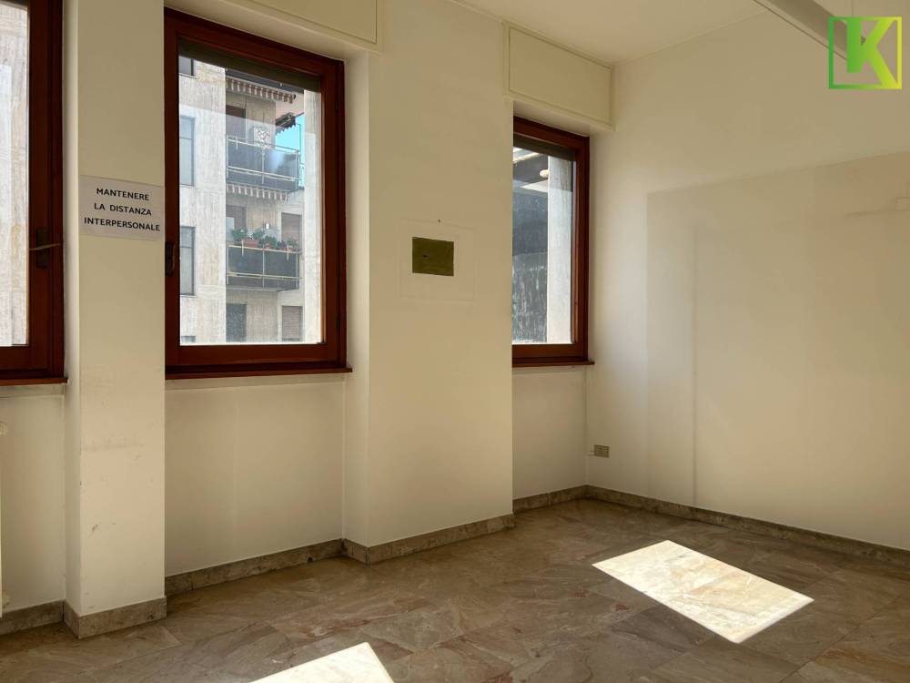 appartamento in vendita a Varese in zona Centro Città