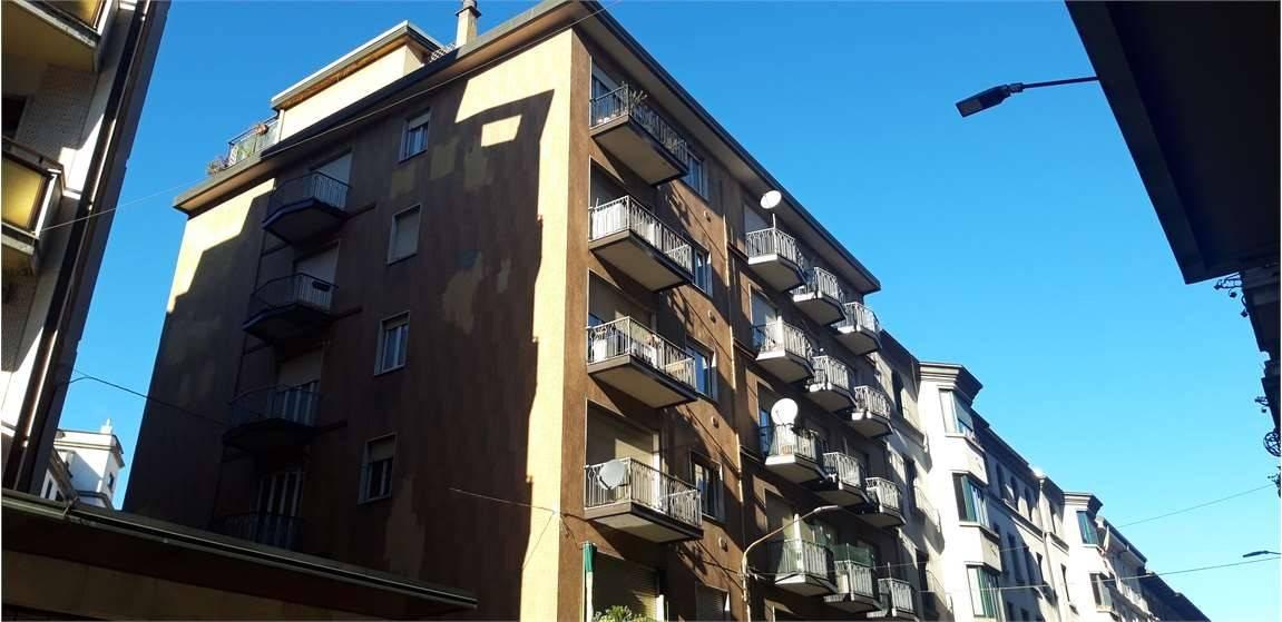 appartamento in vendita a Varese in zona Centro Città