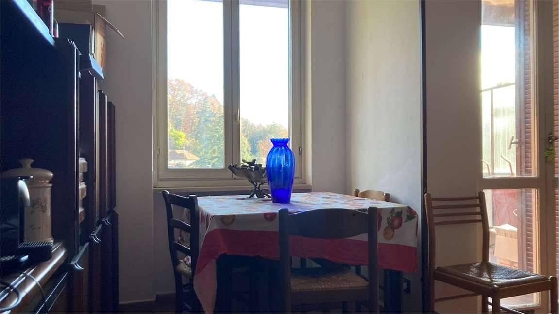 appartamento in vendita a Varese in zona Casbeno