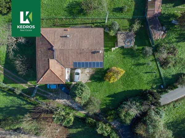 casa indipendente in vendita a Varese in zona Cartabbia