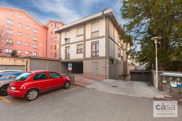 appartamento in vendita a Varese in zona Centro Città