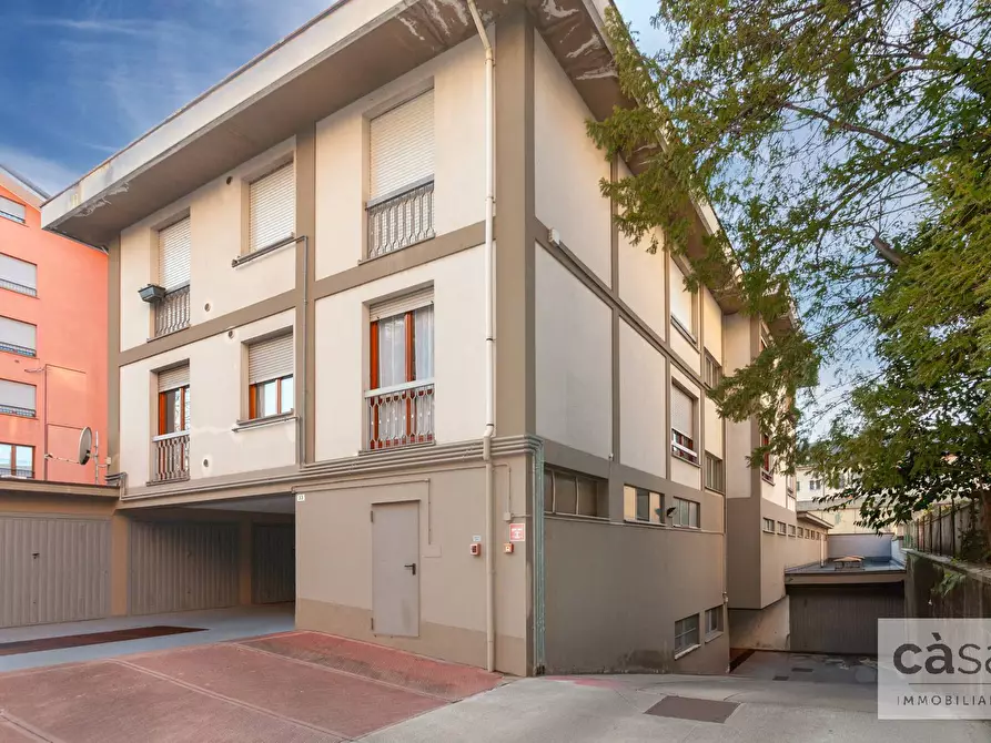 appartamento in vendita a Varese in zona Centro Città