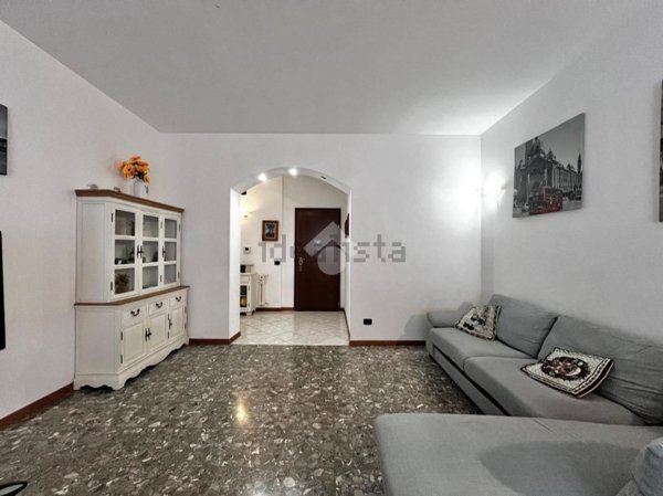 appartamento in vendita a Varese in zona Giubiano