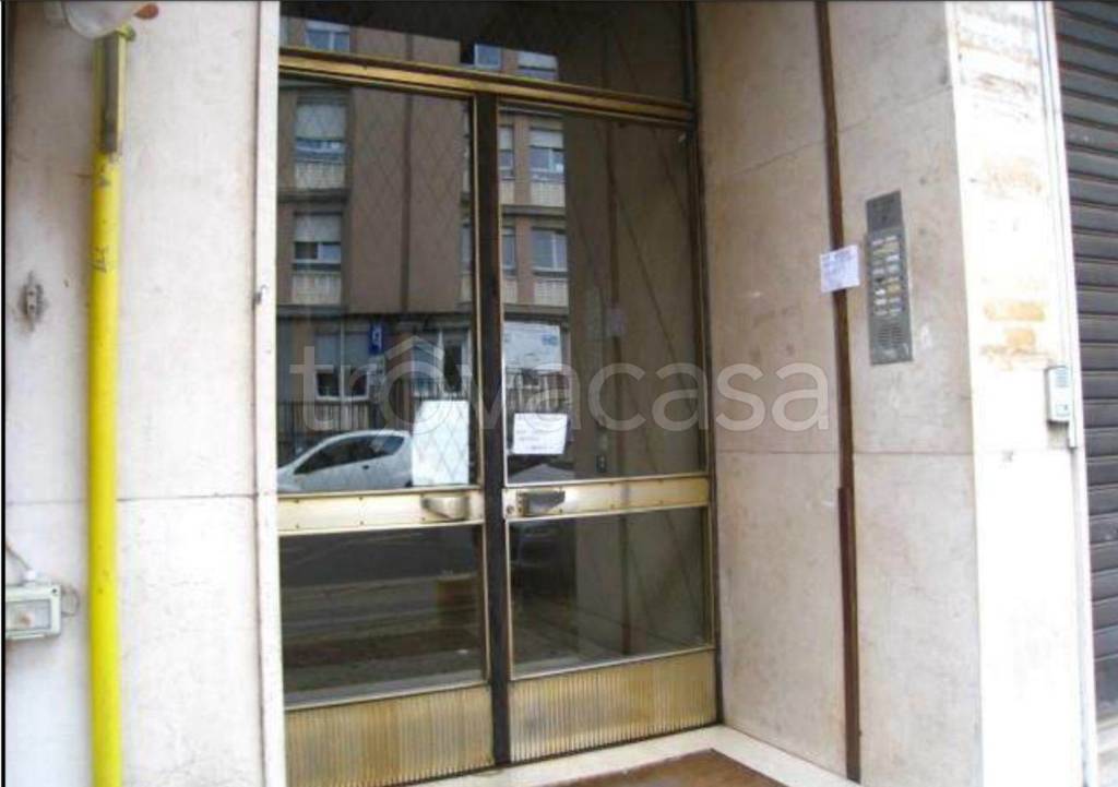 appartamento in vendita a Varese in zona Giubiano
