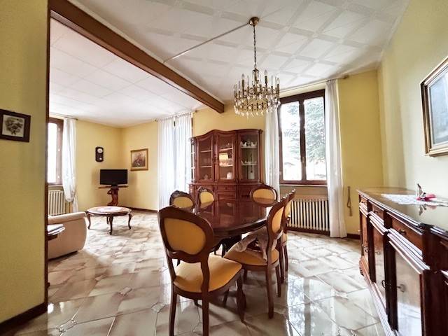 appartamento in vendita a Varese in zona Ippodromo