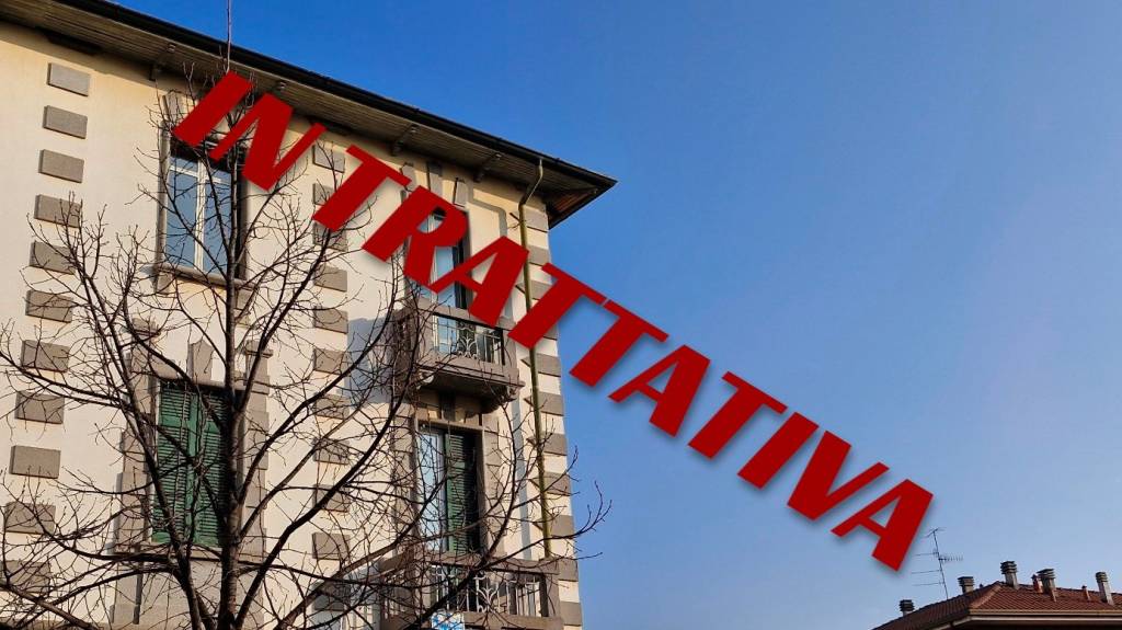 appartamento in vendita a Varese in zona Biumo