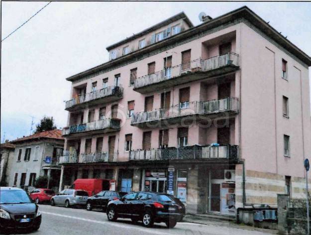 appartamento in vendita a Varese in zona Giubiano