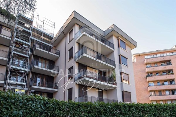 appartamento in vendita a Varese in zona Centro Città