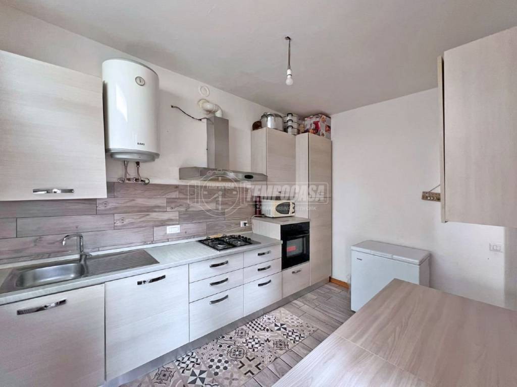 appartamento in vendita a Varese in zona Biumo