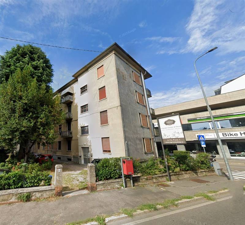 appartamento in vendita a Varese in zona Biumo