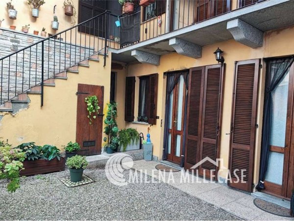 appartamento in vendita a Varese in zona Casbeno