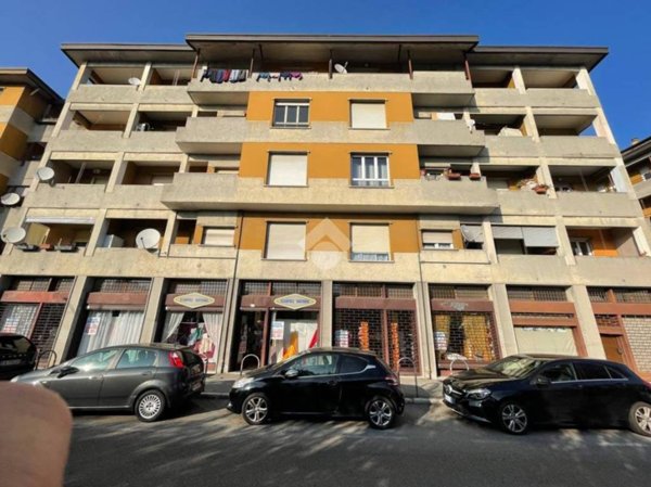 negozio in vendita a Varese in zona Giubiano