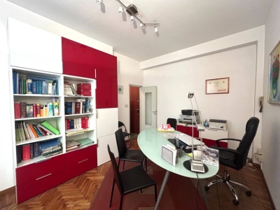 appartamento in vendita a Varese in zona Centro Città