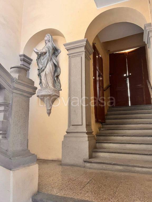 appartamento in vendita a Varese in zona Centro Città