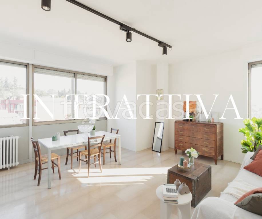 appartamento in vendita a Varese in zona Centro Città