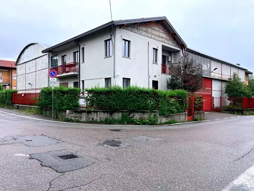 capannone in vendita a Varese