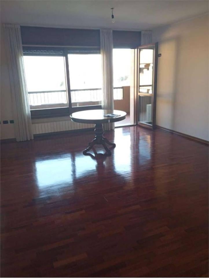appartamento in vendita a Varese in zona Biumo