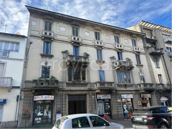 appartamento in vendita a Varese in zona Bosto