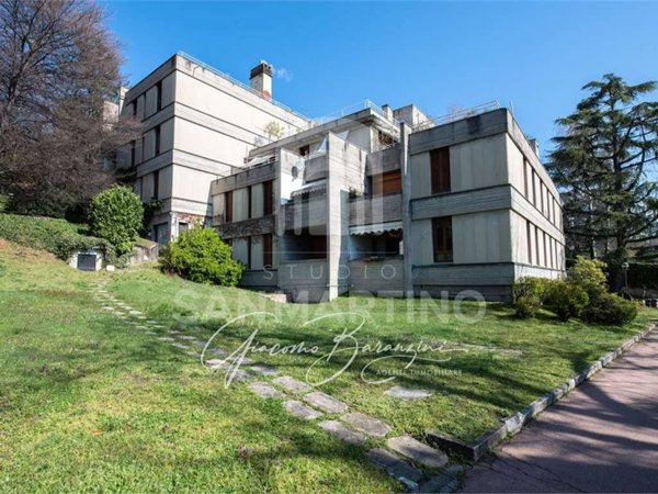 appartamento in vendita a Varese in zona Centro Città
