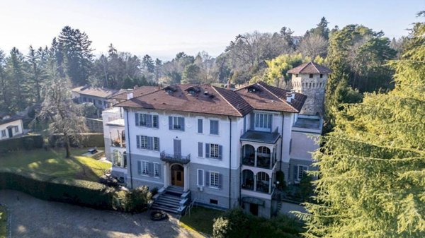 appartamento in vendita a Varese