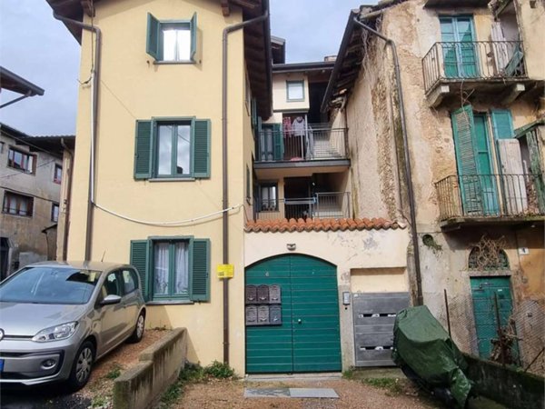 appartamento in vendita a Varese in zona Bregazzana