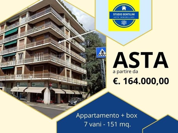 appartamento in vendita a Varese in zona Centro Città