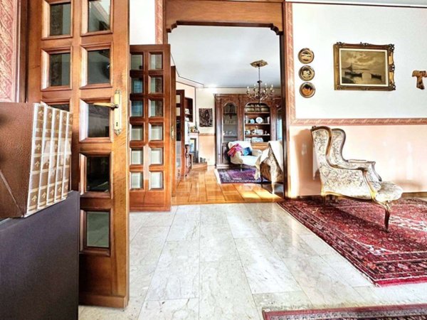 appartamento in vendita a Varese in zona Centro Città