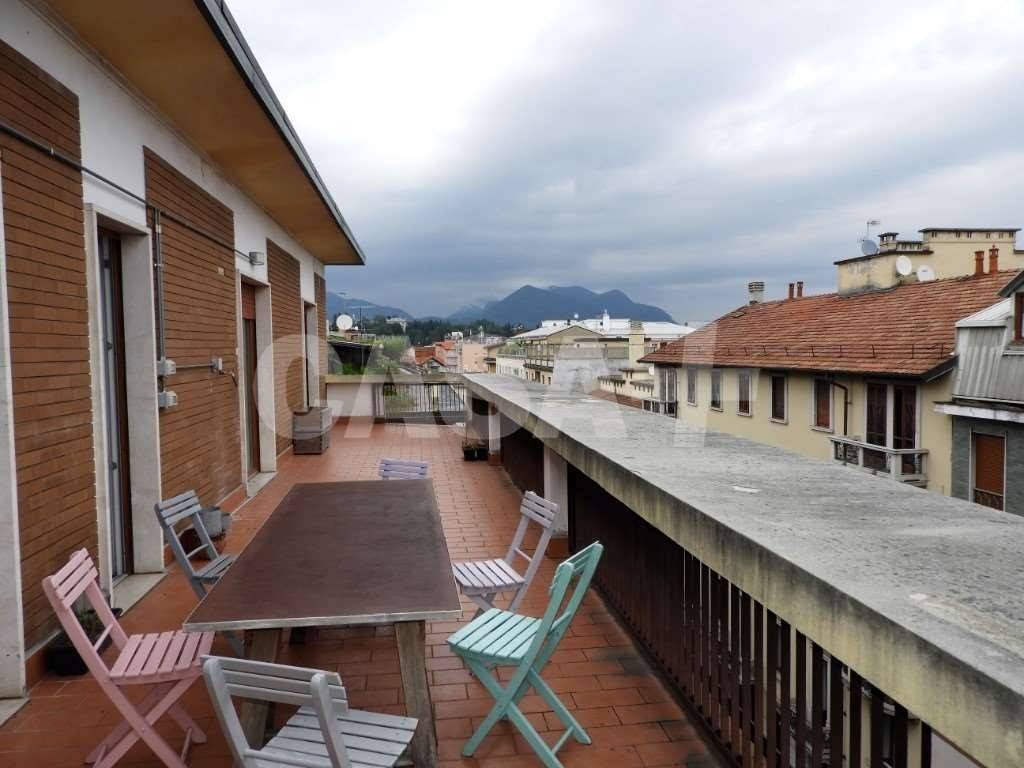 appartamento in vendita a Varese in zona Centro Città