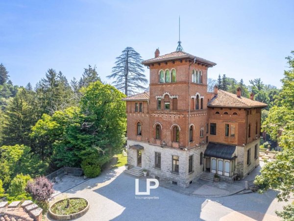 villa in vendita a Varese in zona Velate