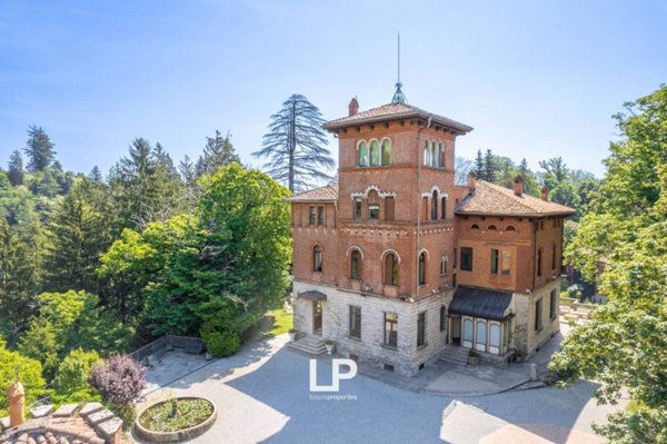 villa in vendita a Varese in zona Velate