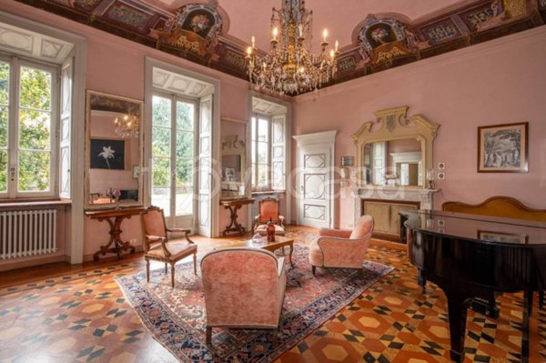 villa in vendita a Varese in zona Velate
