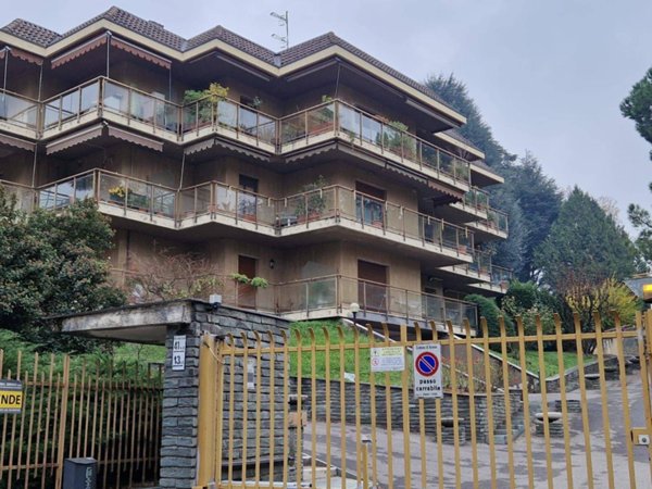 appartamento in vendita a Varese in zona Cartabbia