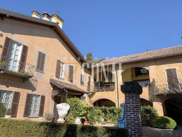 appartamento in vendita a Varese in zona Centro Città