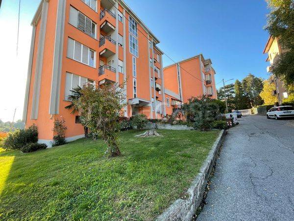 appartamento in vendita a Varese in zona Centro Città