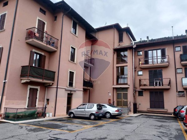 appartamento in vendita a Varese in zona Giubiano