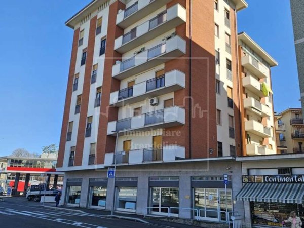 appartamento in vendita a Varese in zona Viale Belforte