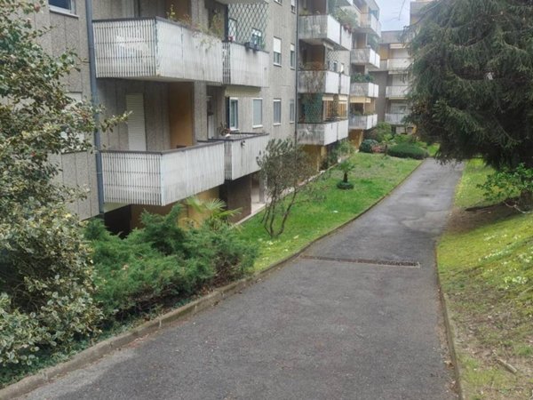 appartamento in vendita a Varese in zona Ippodromo