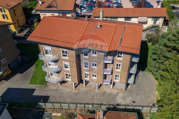 appartamento in vendita a Varese in zona Giubiano