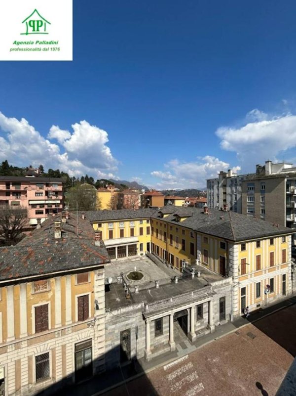 appartamento in vendita a Varese in zona Ippodromo