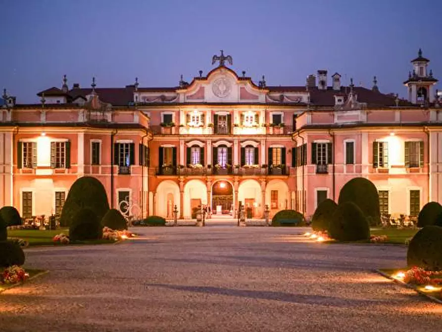 appartamento in vendita a Varese in zona Centro Città