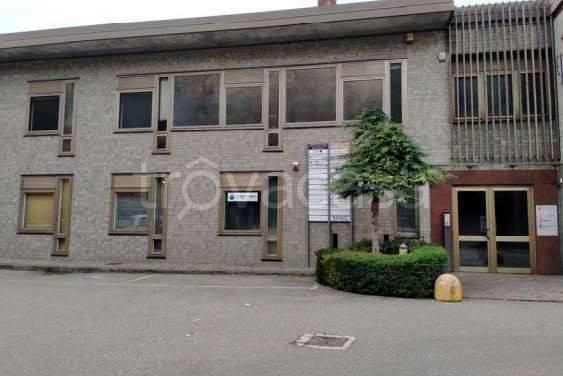 appartamento in vendita a Varese in zona Centro Città