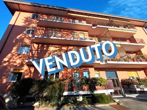 appartamento in vendita a Varese in zona Centro Città