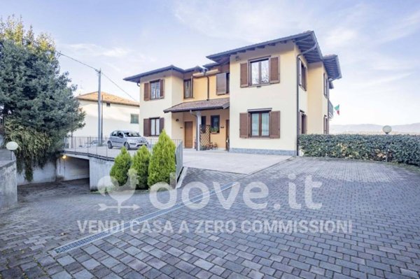 casa indipendente in vendita a Varese in zona Giubiano
